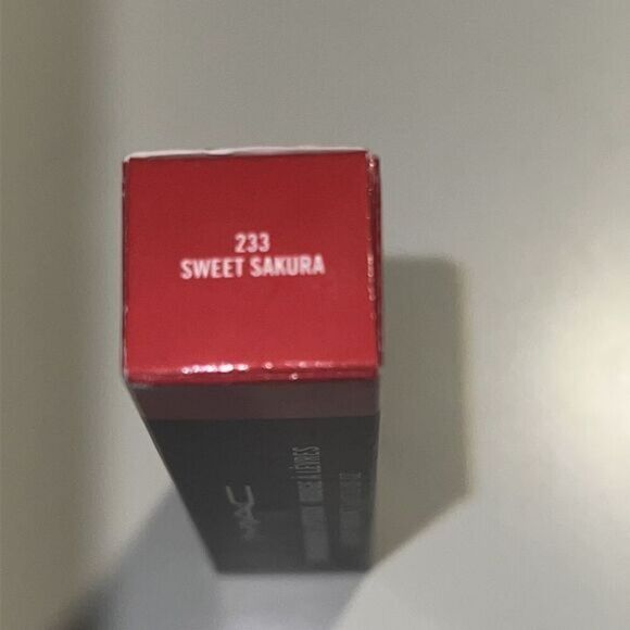 MAC Cosmetics Cremesheen Sweet Sakura Lipstick #233 New in Box - Picture 3 of 3